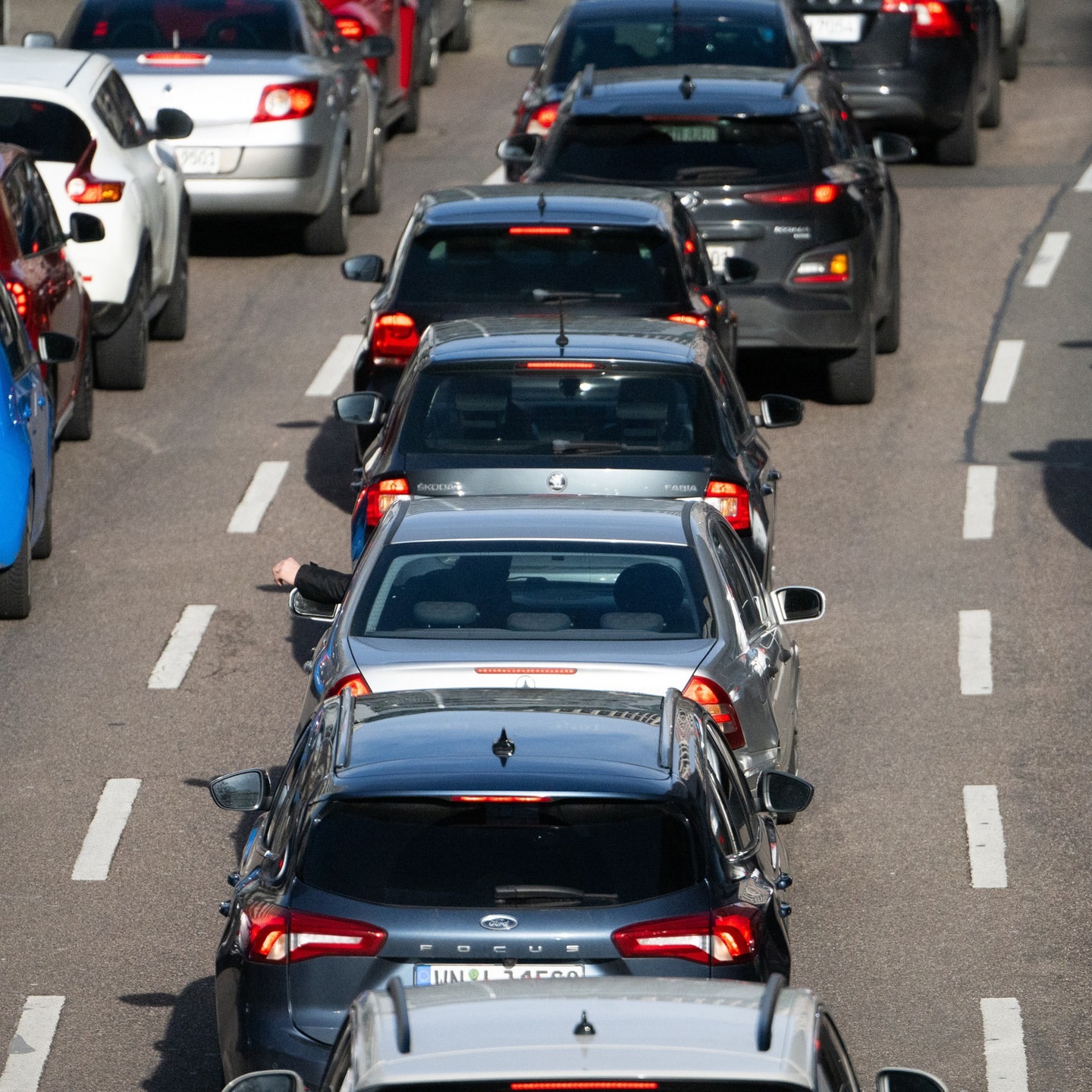 A6 Vollsperrung und Stau nach Lkw Unfällen am Freitag