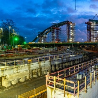 Baustelle Karl-Lehr-Brücke im Hafen Duisburg