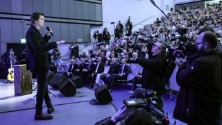 Der Sänger der Band Die Toten Hosen, Campino, spricht bei seiner Gastvorlesung an der Universität Düsseldorf.