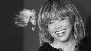 Rocksängerin Tina Turner bei einem Fototermin zum Musical «Tina - Das Tina Turner Musical». Die Rocksängerin Tina Turner ist tot. Die gebürtige Amerikanerin starb am Mittwoch im Alter von 83 Jahren in der Schweiz, wo sie seit vielen Jahren lebte, wie ein Sprecher am Abend bekannt gab.