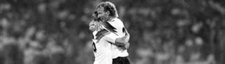 Andreas Brehme mit Paul Steiner beim WM Finale 1990 gegen Argentinien