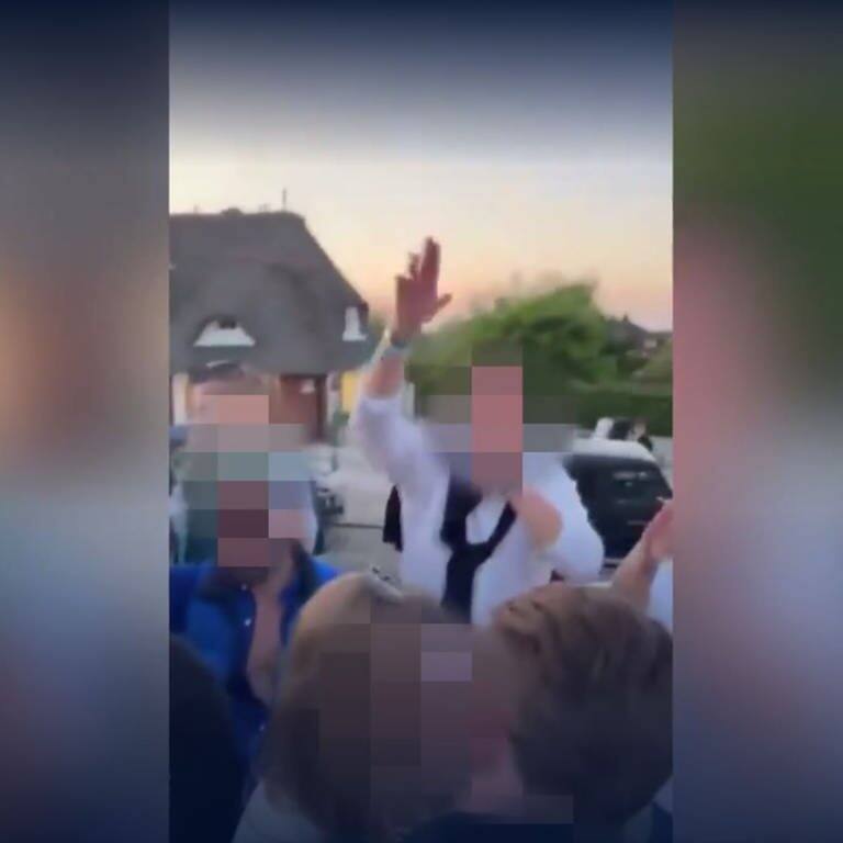 Screenshot von Handy-Video mit rassistischen Parolen auf einer Party auf Sylt