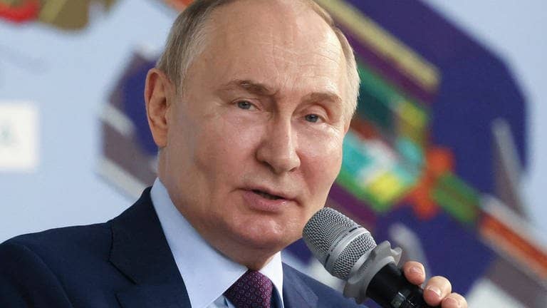 Wladimir Putin – Der russische Präsident hat Bedingungen für Friedensgespräche genannt. Demnach soll die Ukraine sich aus vier Regionen zurückziehen und auf den Nato-Beitritt verzichten.