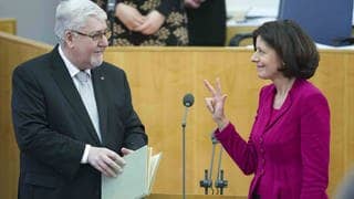 16. Januar 2013: Dreyer leistet ihren Amtseid als Ministerpräsidentin von Rheinland-Pfalz.