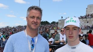 Ex-Rennfahrer Ralf Schumacher mit seinem Sohn David.