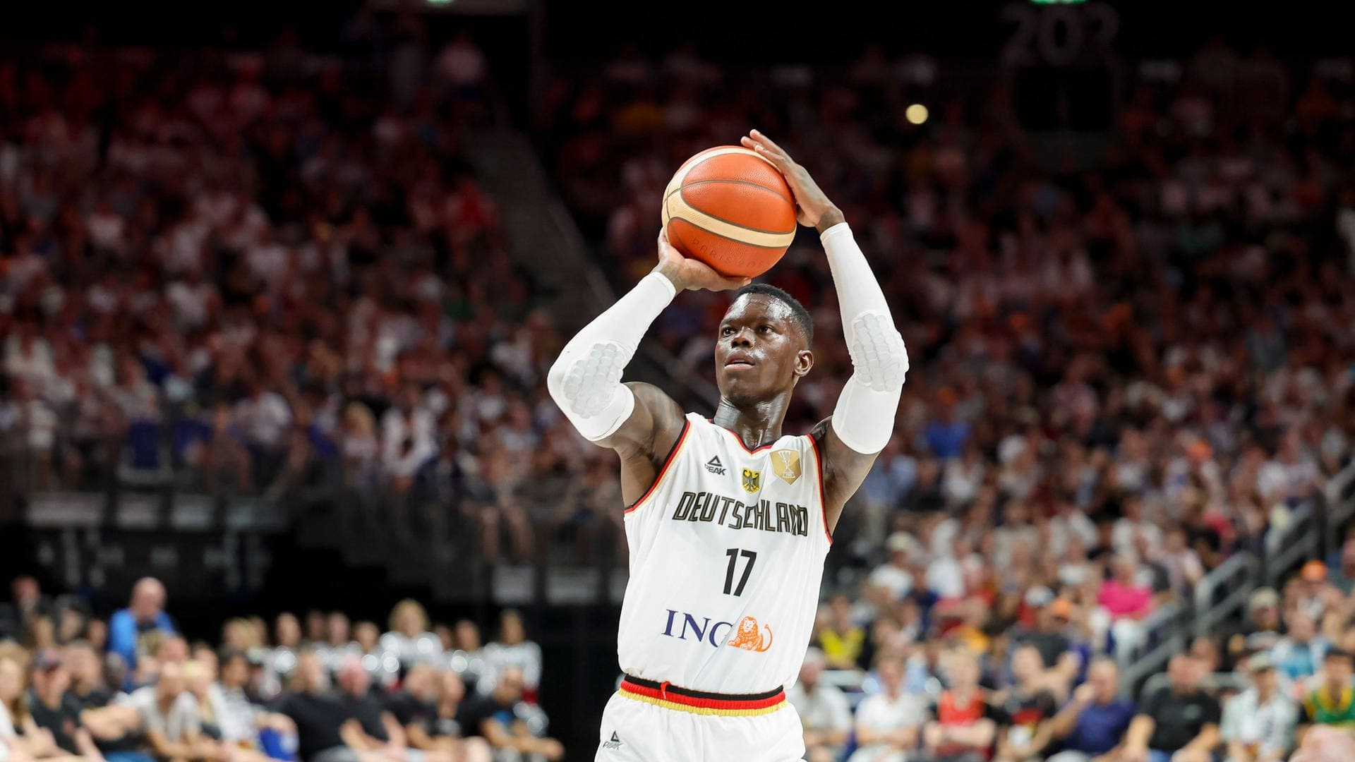Medien: Basketballer Schröder trägt deutsche Fahne bei Olympia-Eröffnungsfeier in Paris