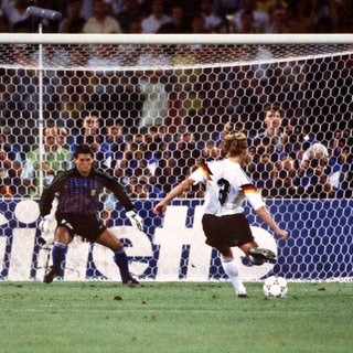 Andreas Brehme verwandelte den entscheidenden Elfmeter im WM-Finale 1990 in Argentinien.