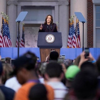 US-Vizepräsidentin Kamala Harris äußert sich auf dem Campus der Howard University in Washington zum Wahlausgang. Die demokratische Kandidatin und US-Vizepräsidentin hat öffentlich ihre Niederlage bei der US-Präsidentschaftswahl eingeräumt.