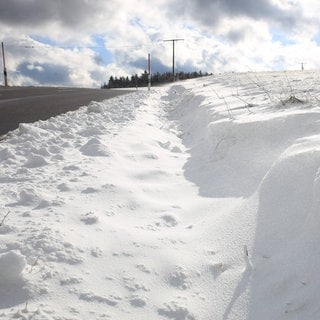 Unwetterwarnunge für den Süden in Baden-Württemberg: Starker Schneefall ist in den Regionen Freiburg und Tübingen angekündigt