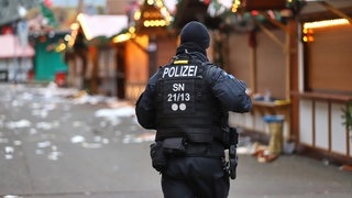 Polizist auf dem Weihnachtsmarkt in Magdeburg nach dem tödlichen Angriff mit einem Auto