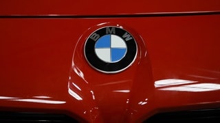 BMW soll trotz Sanktionen hochwertige Autos nach Russland verkauft haben.