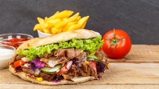 In Frankenthal kostet ein Döner für Schüler und Schülerinnen drei Euro.