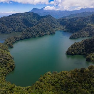 Die vermissten Touristen wurden im in der Nähe des Balinsasayao Twin Lakes Nationalparks gefunden.