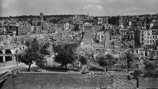 Die Stadt Pforzheim – vor und nach dem Luftangriff 1945.