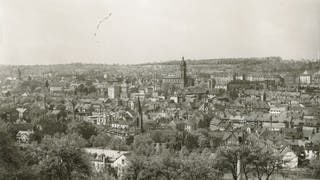 Die Stadt Pforzheim – vor und nach dem Luftangriff 1945.