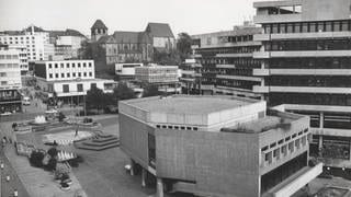 Die Stadt Pforzheim – vor und nach dem Luftangriff 1945.