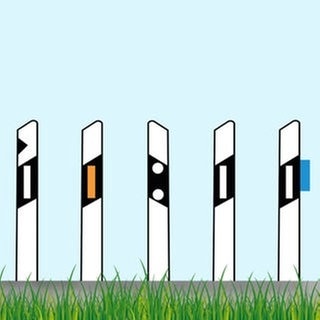 5 verschiedene Leitpfosten mit Pfeil, streifen- oder punktförmigen Reflektoren. Was bedeutet das jeweilige Verkehrszeichen für Autofahrer?