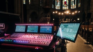 Die Toten Hosen in der Gedächtniskirche in Speyer