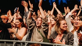 Die Besucherinnen und Besucher beim Campus Festival im Bodenseestadion