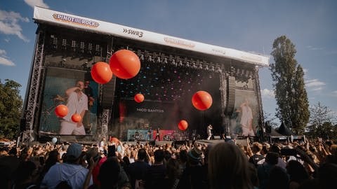 Konzerte am Sonntag bei Pinot and Rock.