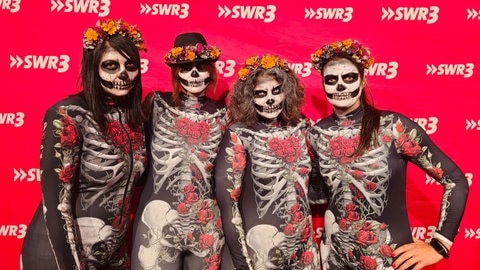 Partygäste bei der SWR3 Halloween Party im Europapark 