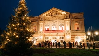 Nico Santos spielt das SWR3 Weihnachtskonzert in Baden-Baden