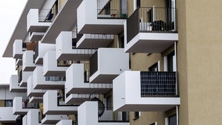 Eine Wohnung oder ein Haus bauen – Viel zu teuer!! So reagieren die allermeisten, wenn sie nach eigenem Wohnraum gefragt werden.