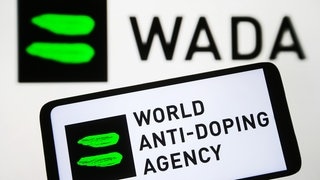 Wer beim Sport Dopingmittel nimmt, der wird hart bestraft. Das war lange ein Grundsatz im Profisport. Die letzten Urteile der Welt-Anti-Doping-Agentur – WADA – lassen mittlerweile daran zweifeln.