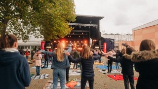 Revolverheld beim Schulhofkonzert in Worms