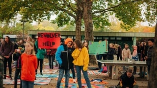 Revolverheld beim Schulhofkonzert in Worms