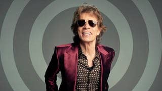 Mick Jagger, Frontmann der Rolling Stones, trägt eine Sonnenbrille. SWR3 hat ein exklusives Interview mit ihm geführt.