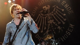 Der Sänger Campino von der Düsseldorfer Band Die Toten Hosen bei einem Konzert 2012 in Köln