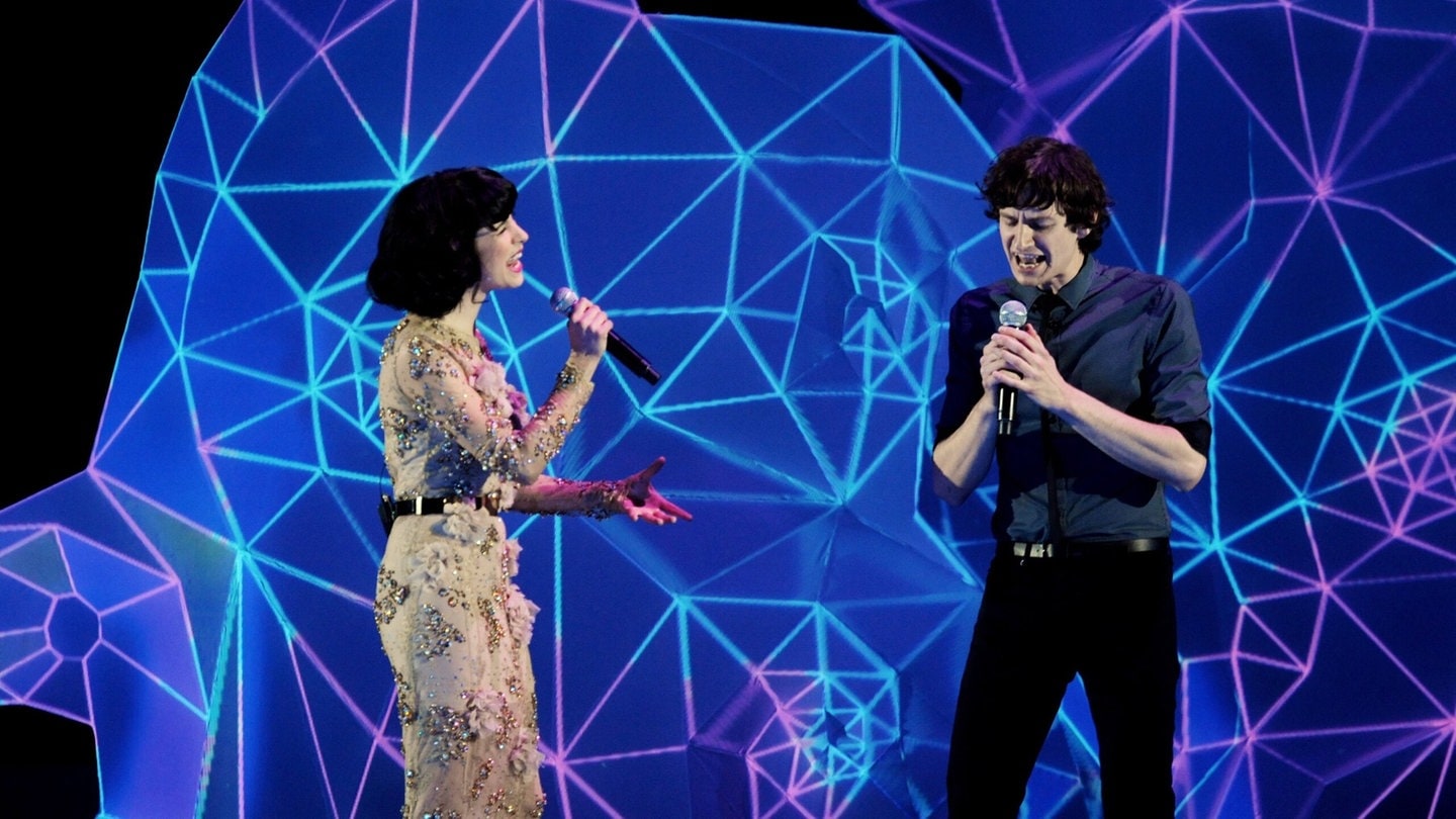 Die Sänger Wouter De Backer a.k.a. Gotye (r) und Kimbra Johnson bei einem Auftritt.