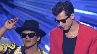 Bruno Mars und Mark Ronson bekommen einen Preis für das Musikvideo zu „Uptown Funk“.