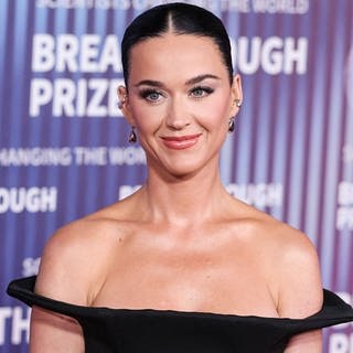 Katy Perry auf dem Roten Teppich – Gegen die Sängerin wird nach dem Videodreh zu „Lifetimes“ auf Ibiza ermittelt