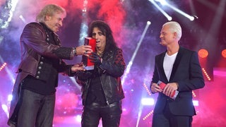 Thomas Gottschalk, Alice Cooper und Guido Cantz bei der Aufzeichnung der TV-Show SWR3 New Pop Festival – Das Special 2019