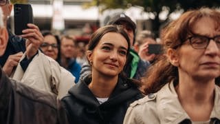  Besucherinnen und Besucher beim SWR3 New Pop Festival 2024.