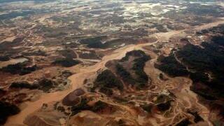 illegalen Goldmine in Peru