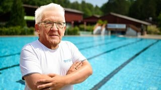 Fragen Sie Kretschmann: Schwimmen an Grundschulen