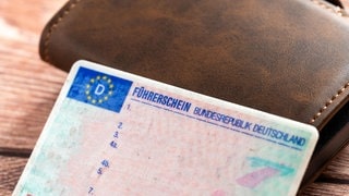 Warum ist der Führerschein so teuer?