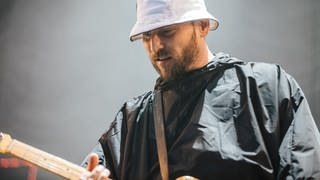 Beatsteaks: Arnim rockte im Regencape