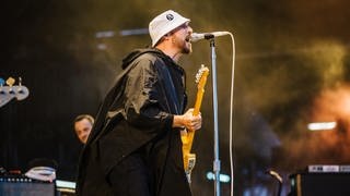 Beatsteaks: Arnim rockte im Regencape