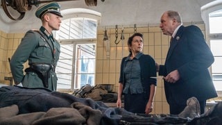 Hagen von Strelow (Ludwig Simon), Else Weiß (Barbara Philipp) und Kommissar Rother (Ulrich Tukur). | Tatort-Kritik (20.10.): Murot und das 1000-jährige Reich