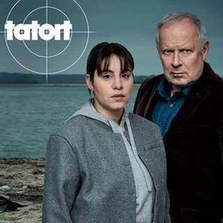 Szenenbilder aus dem Tatort „Borowski und das ewige Meer“. In unserer Kritik findet Tatort-Checker Michael Haas den Film ziemlich überzeugend.