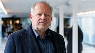 Der Schauspieler Axel Milberg bei Dreharbeiten zu seinem letzten ARD-Tatort in der Rolle des Kommissar Borowski.